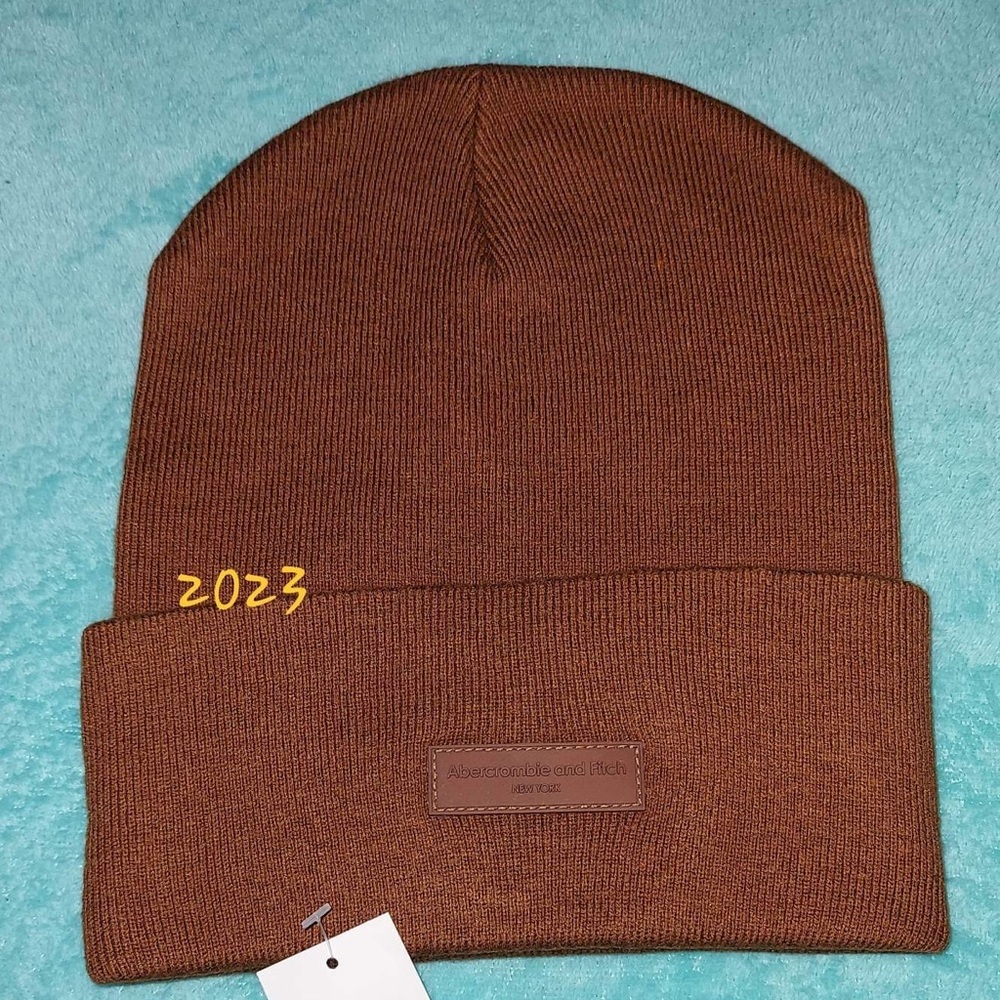 Abercrombie and Fitch Logo Beanie NWT - Picture 3 of 6